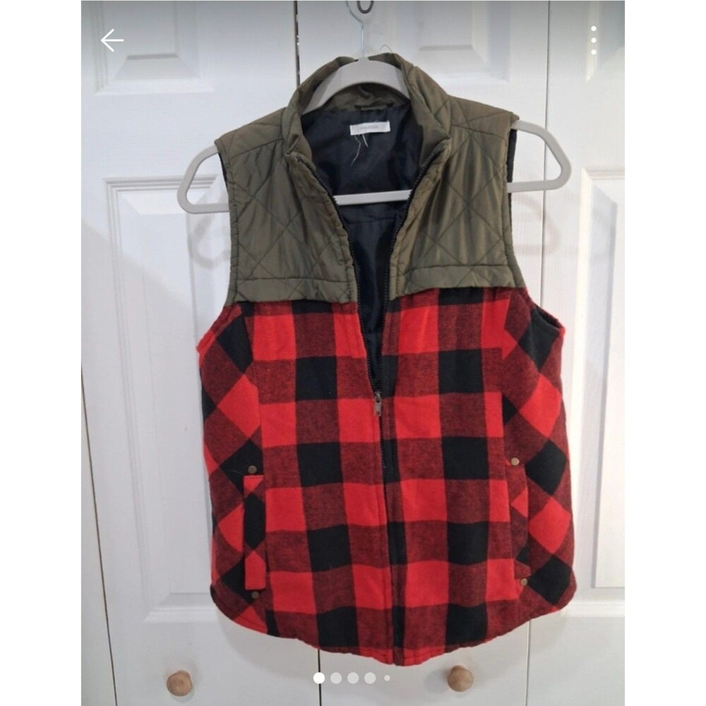 Maurices Buffalo Plaid Vest Womens Medium Red Black Olive Green Quilted Gorpcore